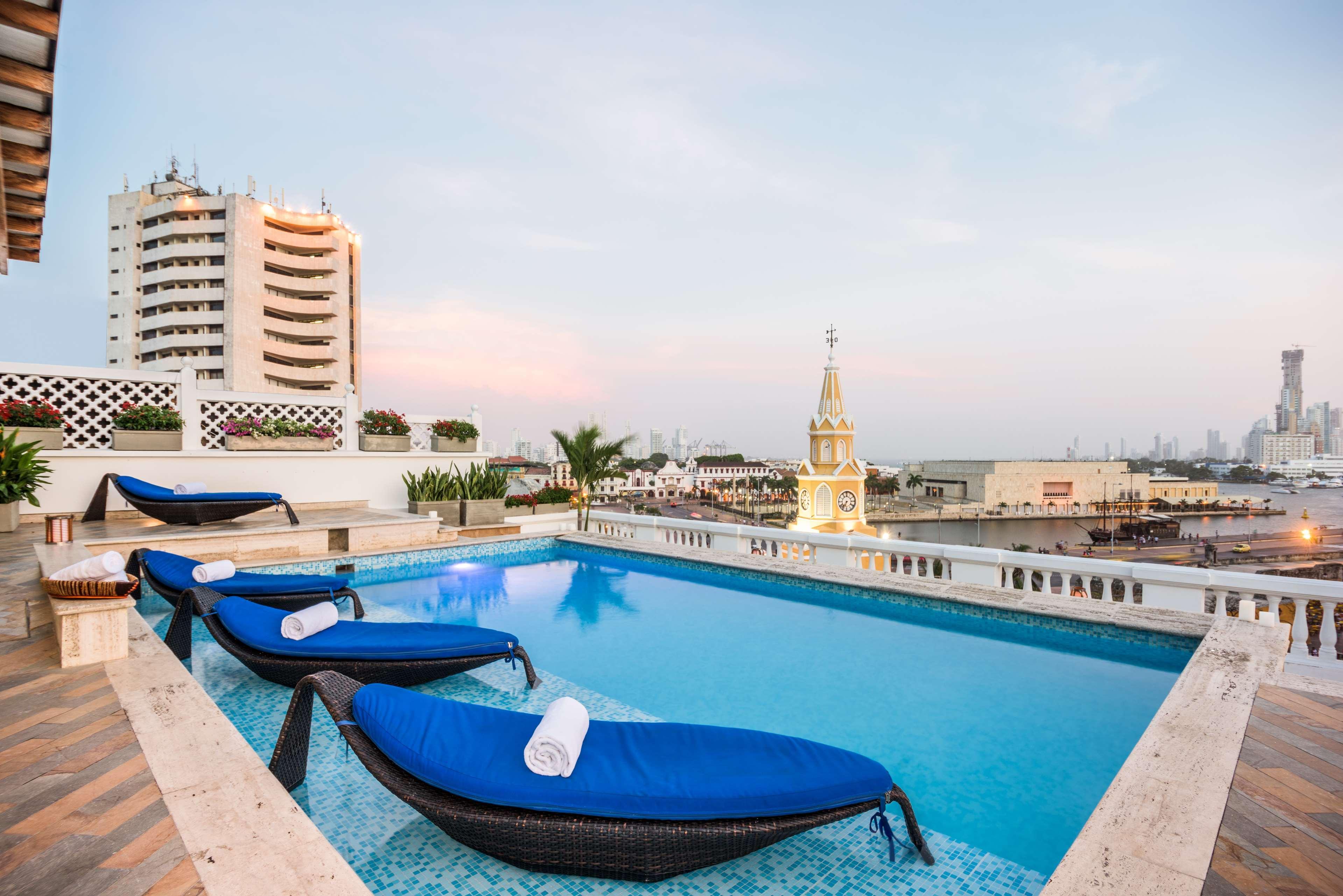Hotel Nh Royal Urban Cartagena Esterno foto