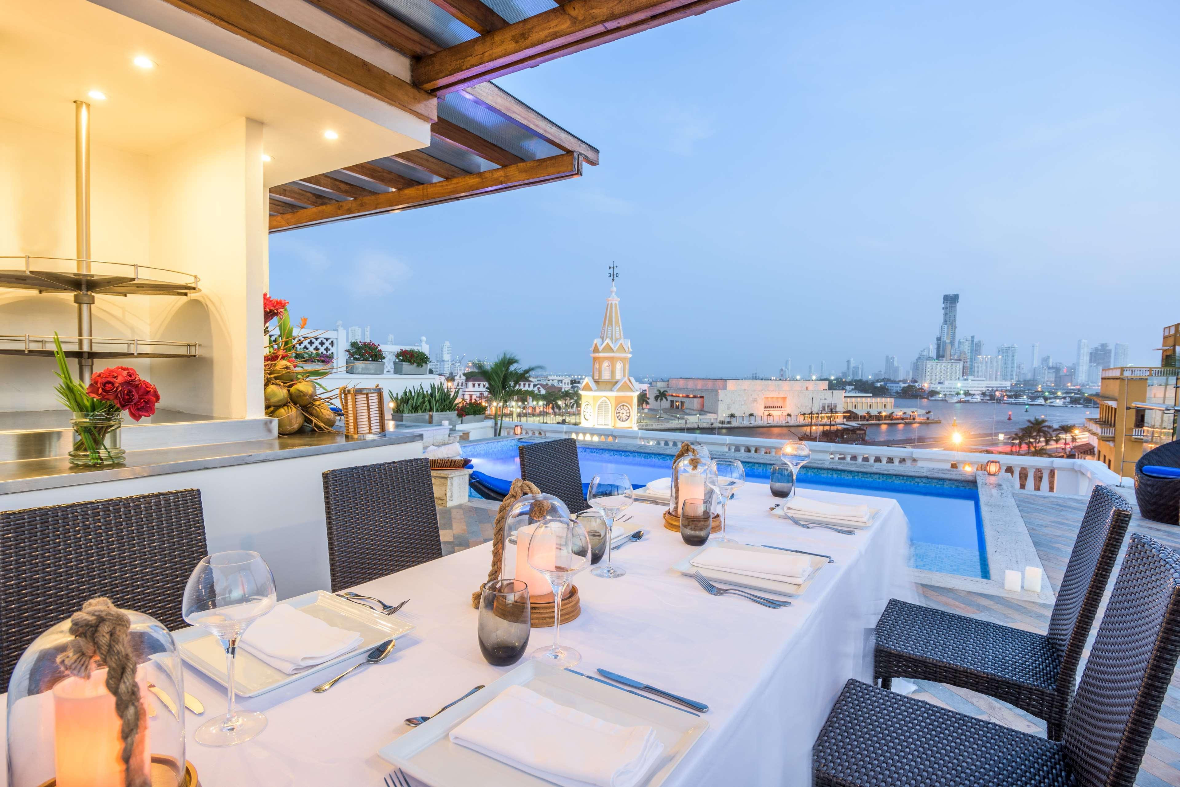 Hotel Nh Royal Urban Cartagena Esterno foto