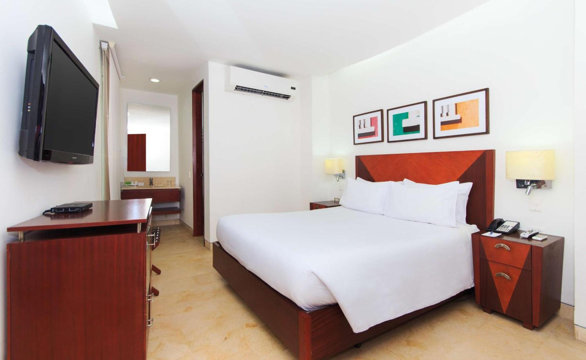 Hotel Nh Royal Urban Cartagena Esterno foto