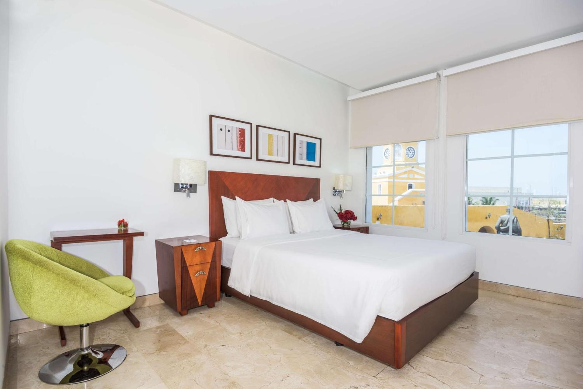 Hotel Nh Royal Urban Cartagena Esterno foto